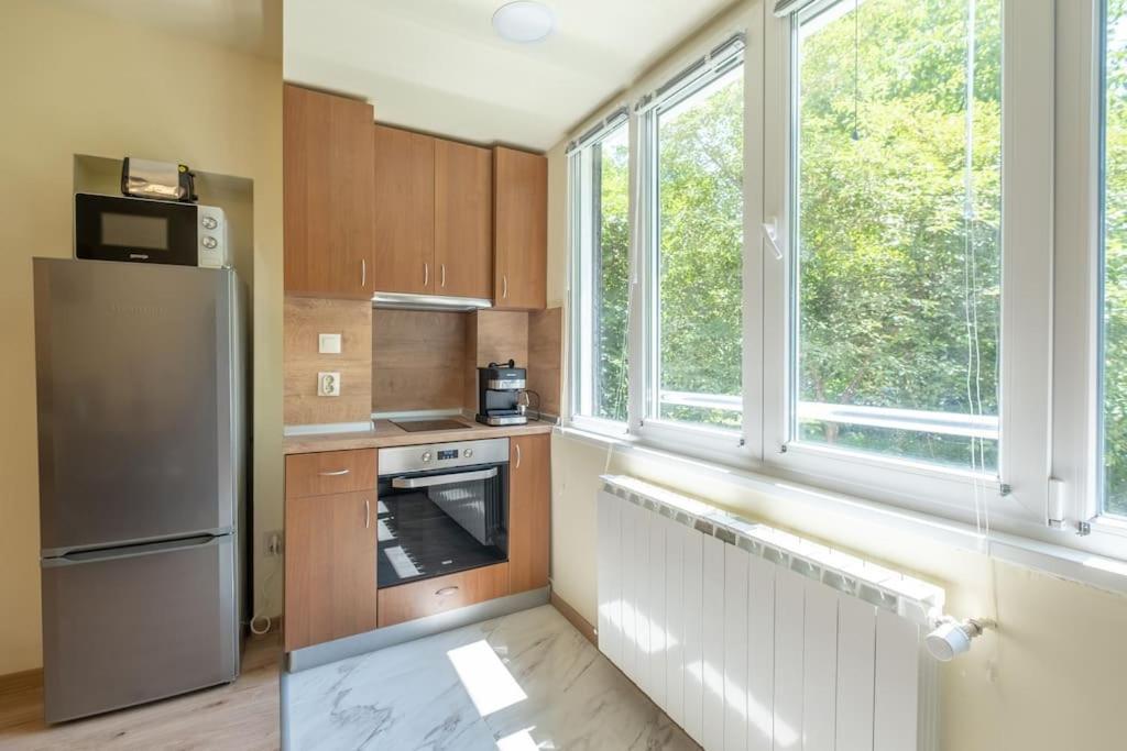 Top Location, Brand New 3 Bdrm Apt & Free Parking ソフィア エクステリア 写真